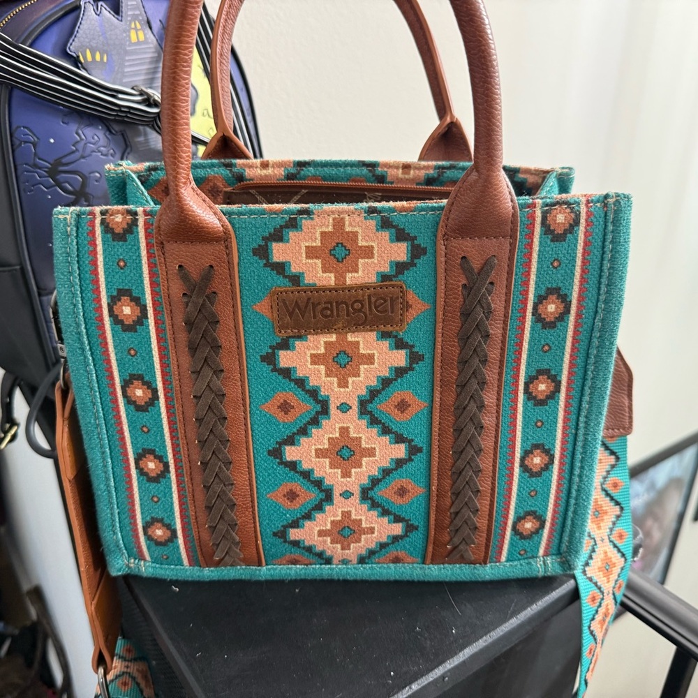 Wrangler Green and Brown Tote with Southwestern Design